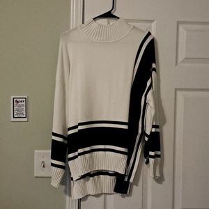 EUC Crew neck sweater
